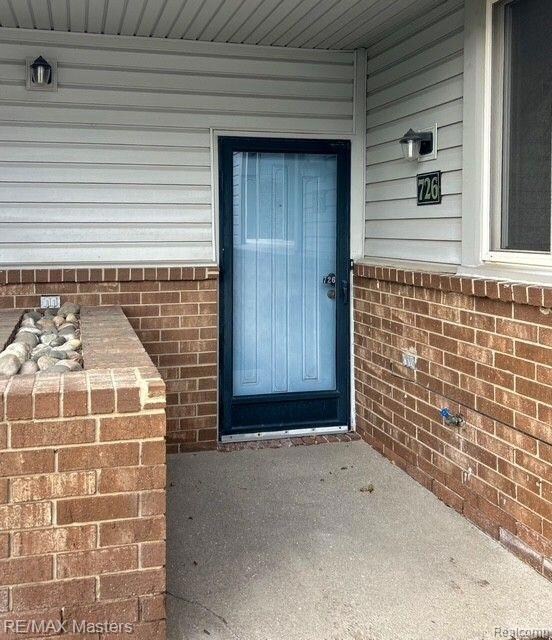 Private Entrance