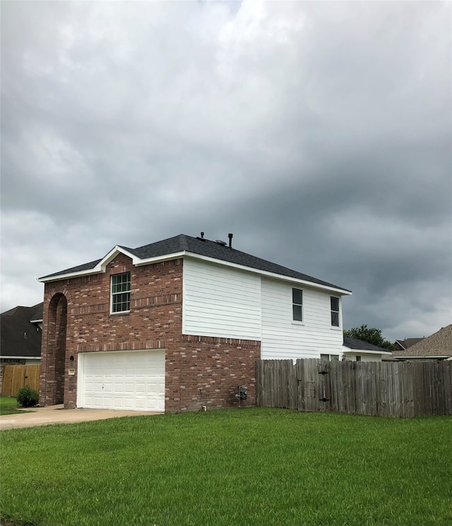 1431 Barras St, Alvin, TX 77511 - photo 7