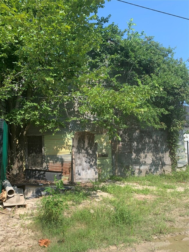 6006 England St, Houston, TX 77021 - photo 2