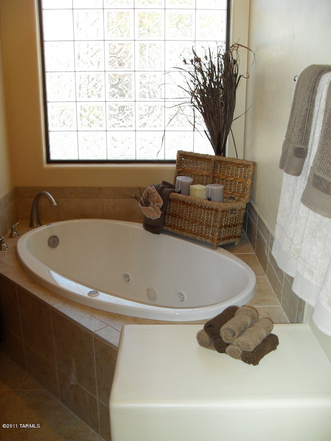 0 E El Conquistador Way, Oro Valley, AZ 85737 - photo 5