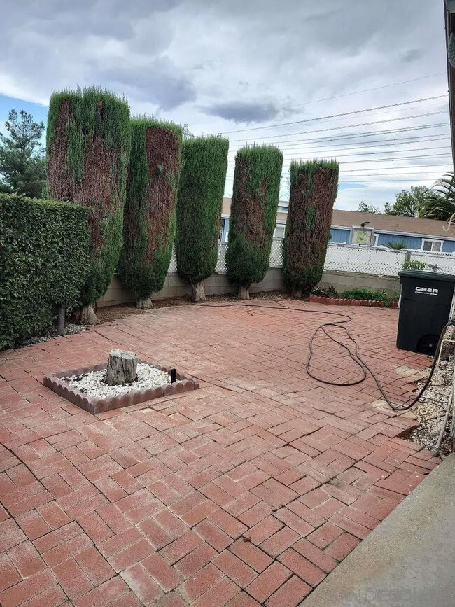 10961 Desert Lawn Dr unit 26, Calimesa, CA 92320 - photo 4