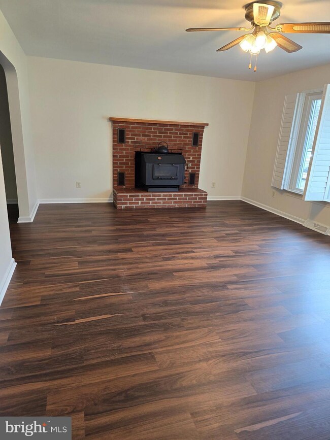 23290 Town Creek Dr, Lexington Park, MD 20653 - photo 4