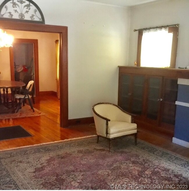 816 N Okmulgee Ave, Okmulgee, OK 74447 - photo 4