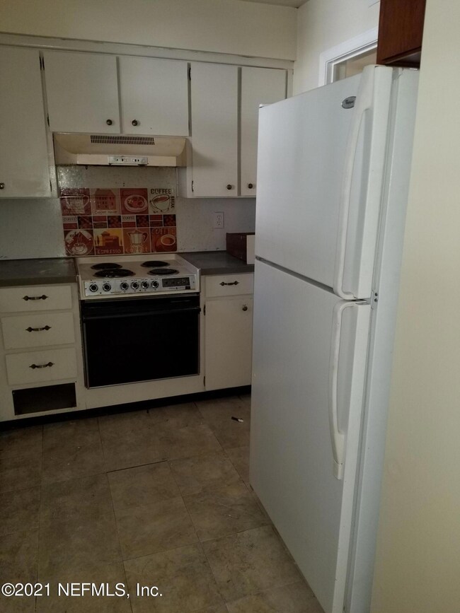 7346 El Barco Rd unit 3, Jacksonville, FL 32216 - photo 3