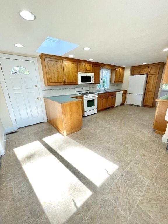 41 Columbia Rd, Danvers, MA 01923 - photo 7