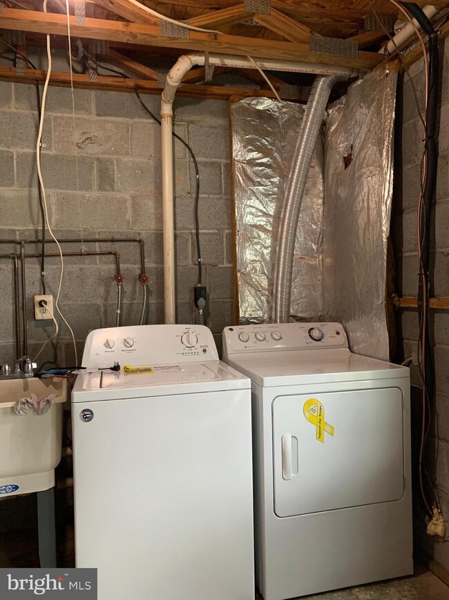 38 Windersal Ln, Parkville, MD 21234 - photo 6