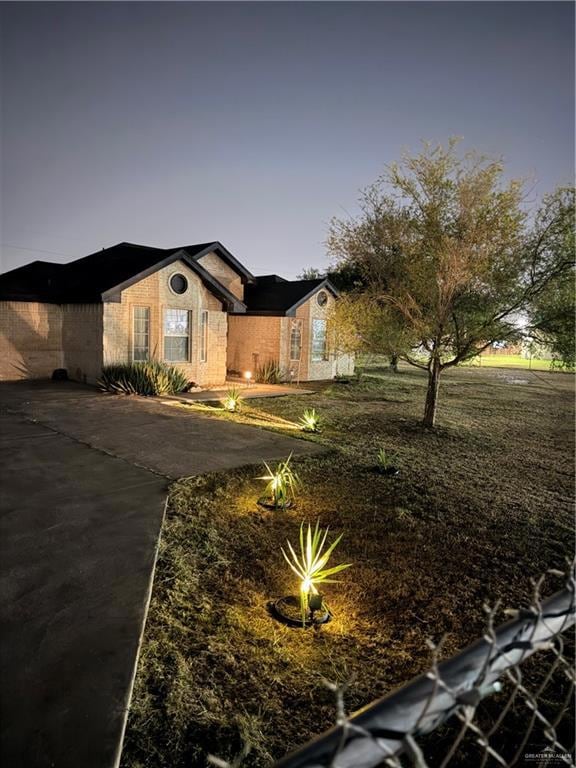 8314 N Val Verde Rd, Donna, TX 78537 - photo 2