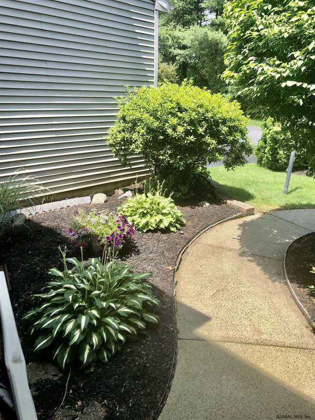 9 Donegal Way, Saratoga Springs, NY 12866 - photo 3