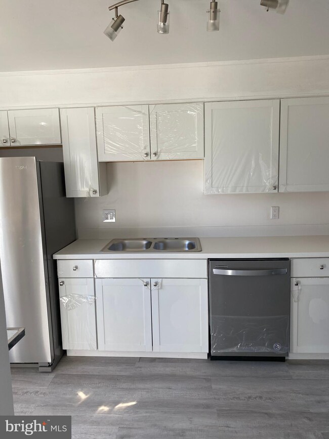 8620 Newton Place, Manassas, VA 20111 - photo 3