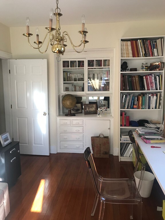 31 Linden Place unit 3, Brookline, MA 02445 - photo 7