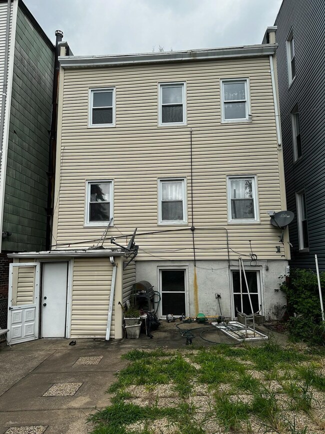 288 Princeton Ave, Jersey City, NJ 07305 - photo 2