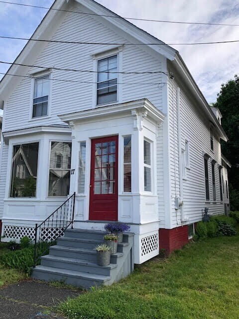 17 Winter St, Waterville, ME 04901 - photo 2