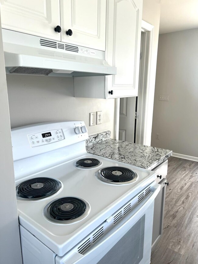 612 Transit Ave, Columbia, TN 38401 - photo 6