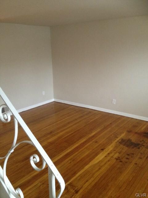 2037 Baker Dr, Allentown, PA 18103 - photo 3