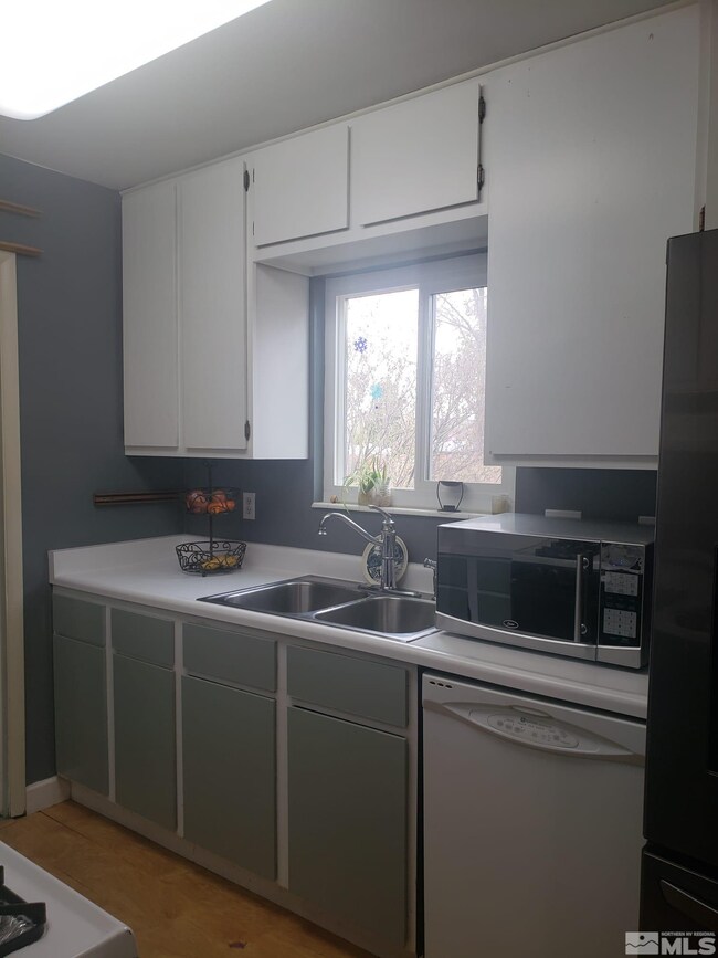 1593 N O Brien Way, Sparks, NV 89431 - photo 3