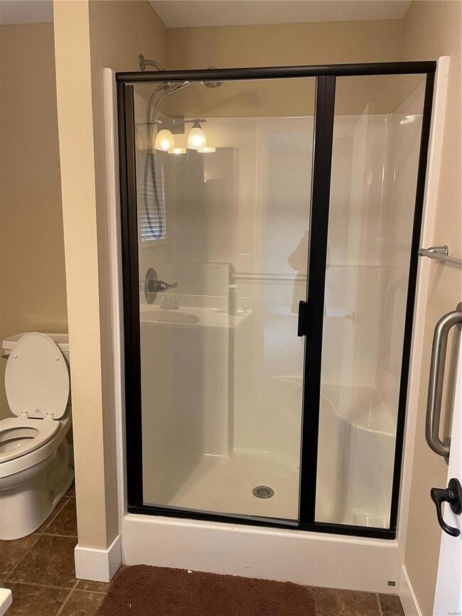 shower with seat in master bath