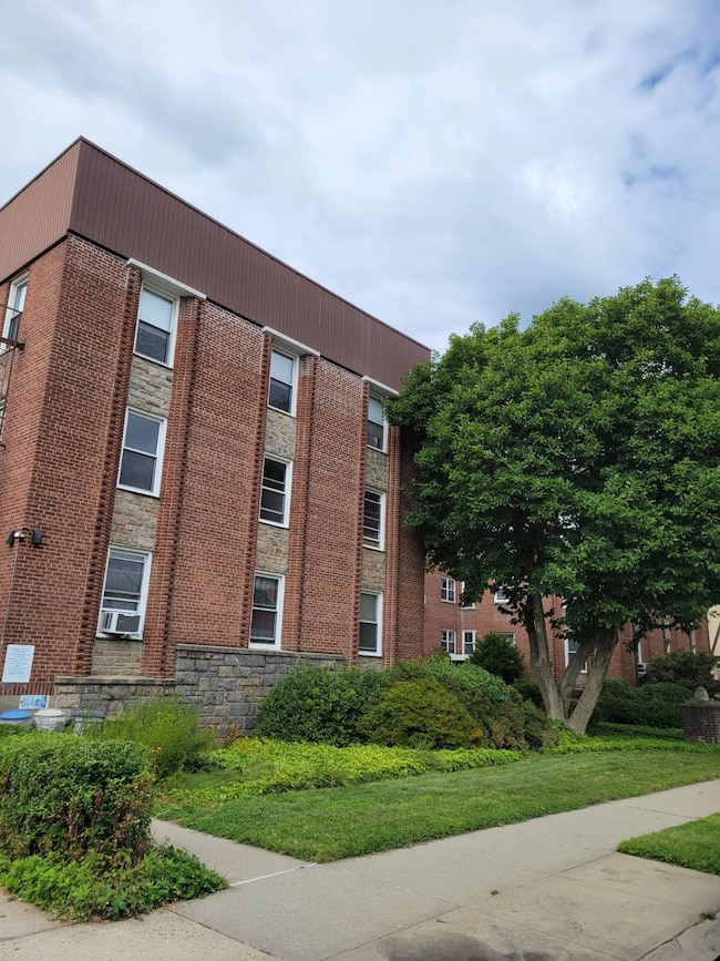 38-24 213th St, Flushing, NY 11361 - photo 4