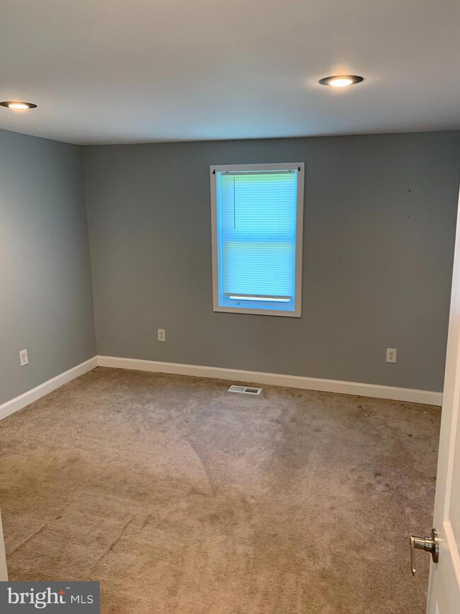 450 Raven Rd, Stafford, VA 22554 - photo 5