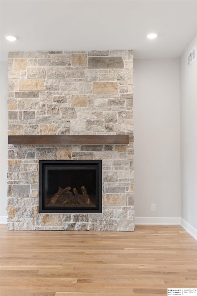 1015 S 90th Ct, Omaha, NE 68114 - photo 7