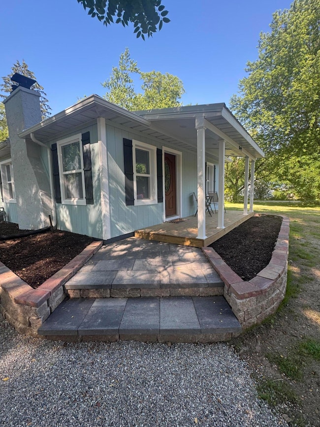 8492 N Walker Rd, New Carlisle, IN 46552 - photo 3