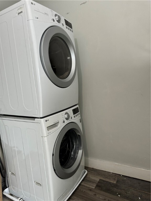 520 West Ave unit 2, Pawtucket, RI 02860 - photo 5