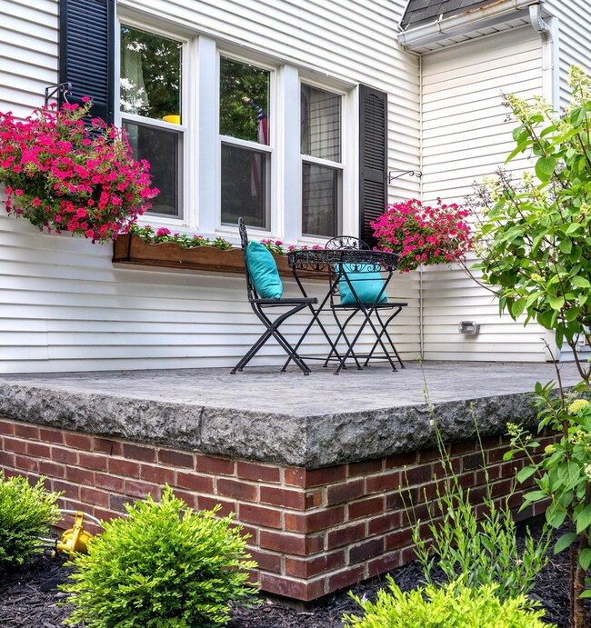 322 S Jenison Ave, Lansing, MI 48915 - photo 4