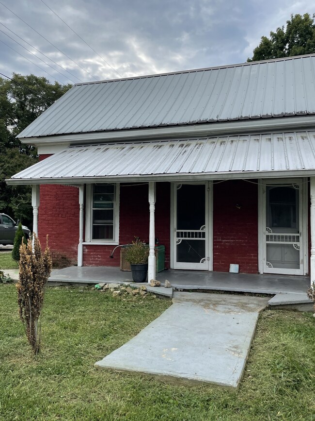 412 E Fort St, Manchester, TN 37355 - photo 3