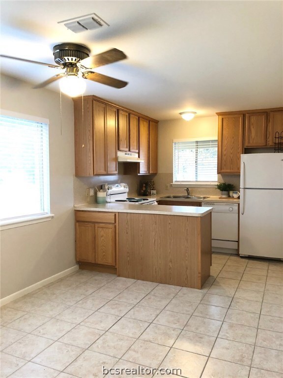 1707 Lawyer St unit A, College Station, TX 77840 - photo 6