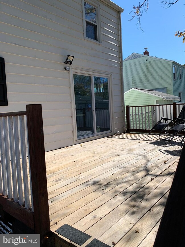 240 W Roland Rd, Brookhaven, PA 19015 - photo 2