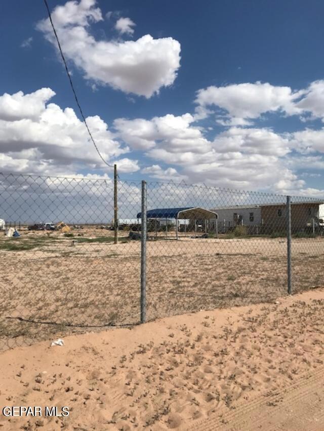 342 Vermillion St, Horizon City, TX 79928 - photo 2