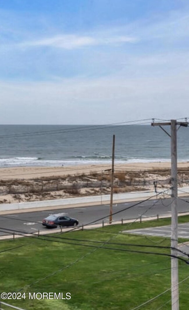 427 Hoyt St, Long Branch, NJ 07740 - photo 4