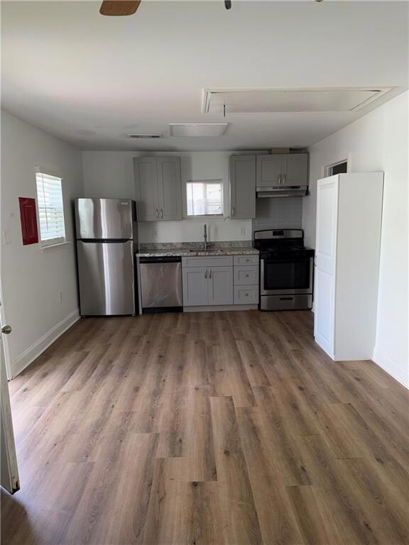 1116 1/2 5th St unit Back, Gretna, LA 70053 - photo 3