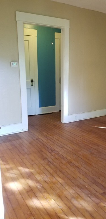 866 Pleasant St, Rochdale, MA 01542 - photo 3