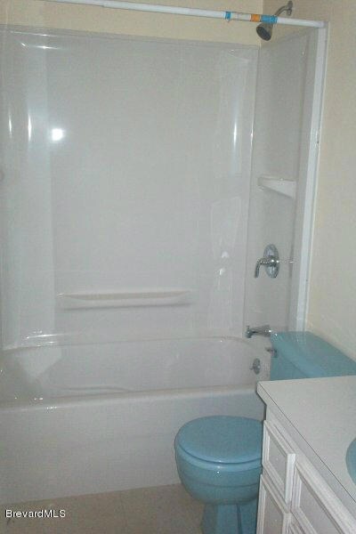 Coral Way D Bathroom