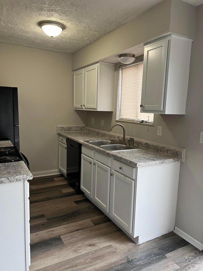 Kitchen 3