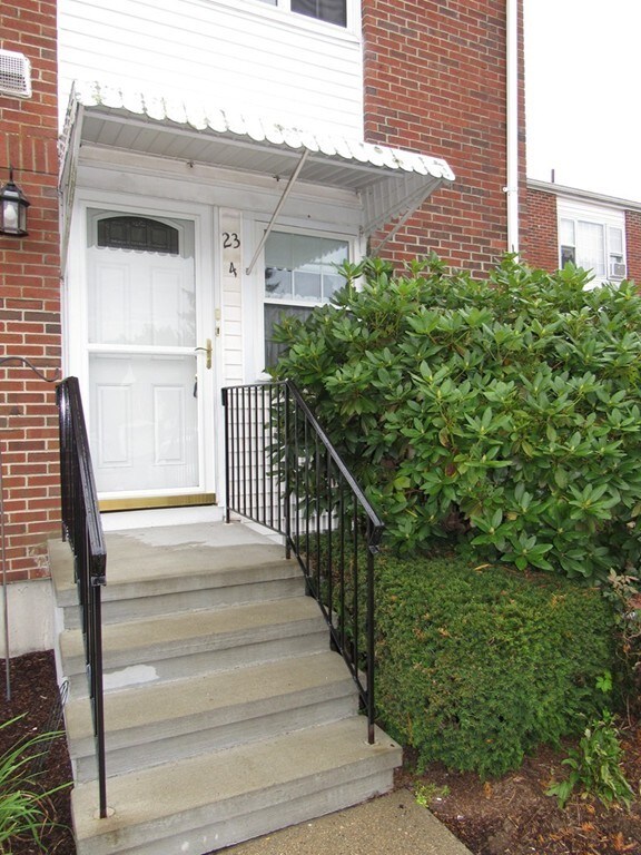 41 Foundry St unit 23-4, South Easton, MA 02375 - photo 3