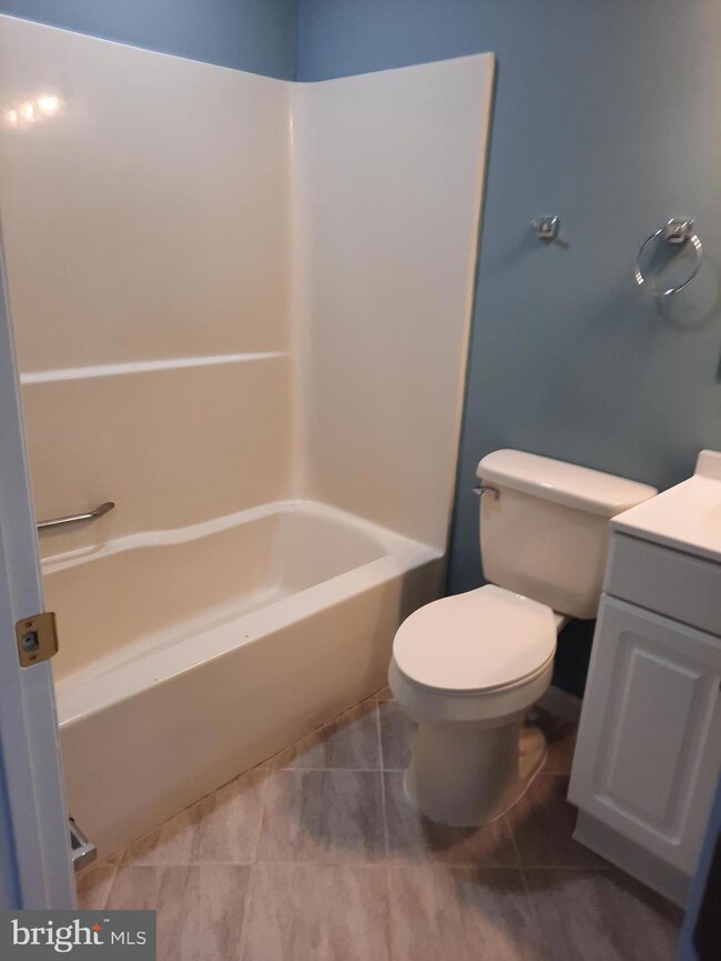 162 Whitburn Place, Newark, DE 19702 - photo 2