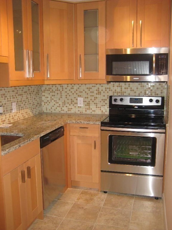 35 Glencoe St unit 33, Brighton, MA 02135 - photo 3