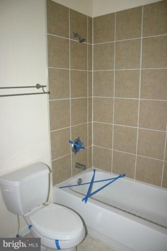 2511 Eutaw Place unit 406, Baltimore, MD 21217 - photo 6