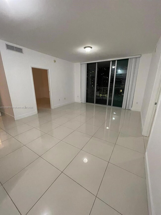 The Ivy Condominium unit 2202, Miami, FL 33130 - photo 7