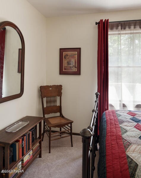 126 Hillcrest Dr, Lords Valley, PA 18428 - photo 3