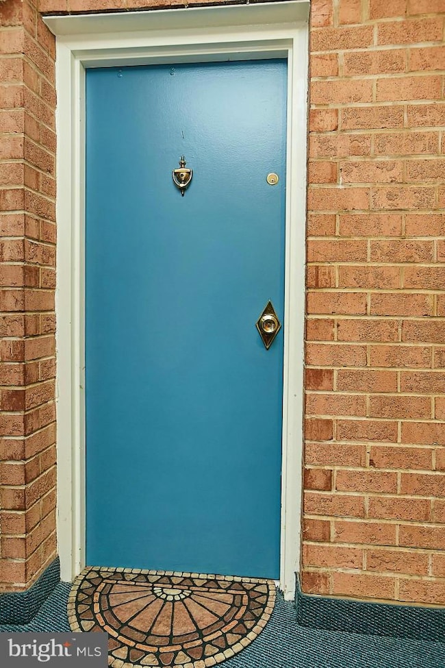 3874 Lyndhurst Dr unit 204, Fairfax, VA 22031 - photo 5