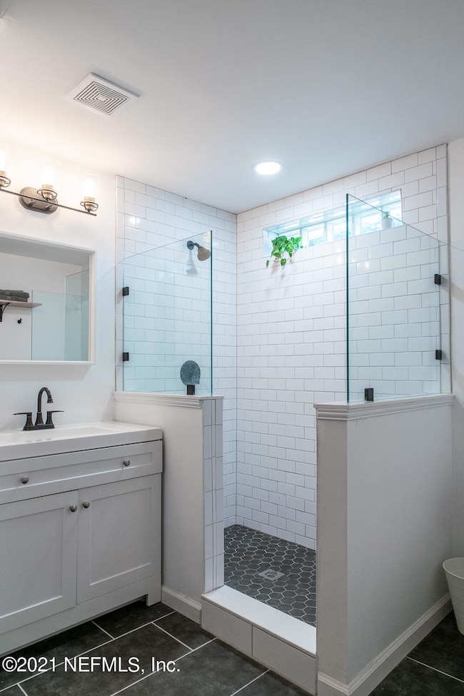 6618 Newcastle Rd, Jacksonville, FL 32216 - photo 4