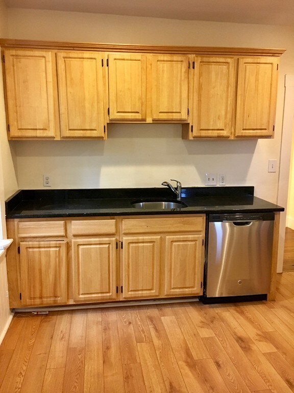 150 Washington St unit 3, Dorchester, MA 02121 - photo 5