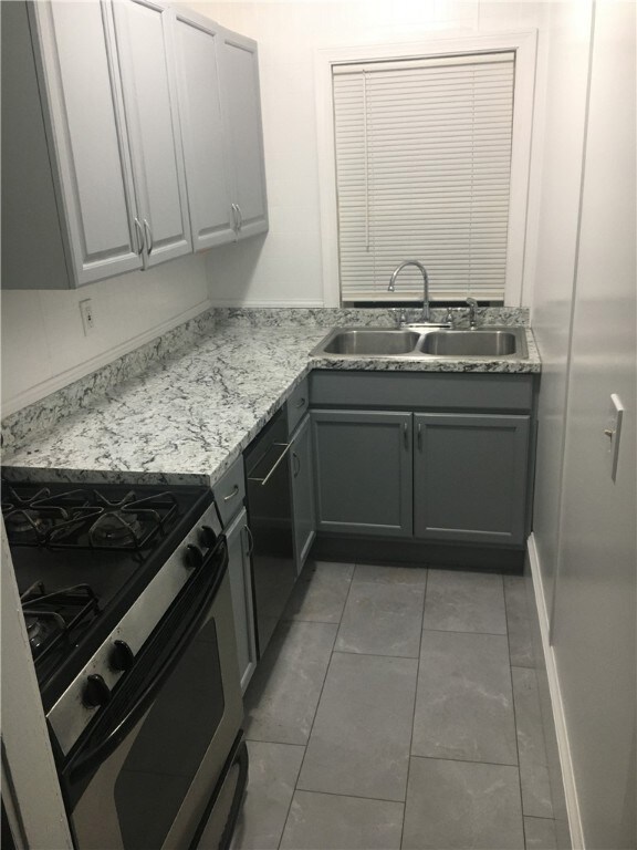 152 Webster St unit 1, Pawtucket, RI 02861 - photo 5