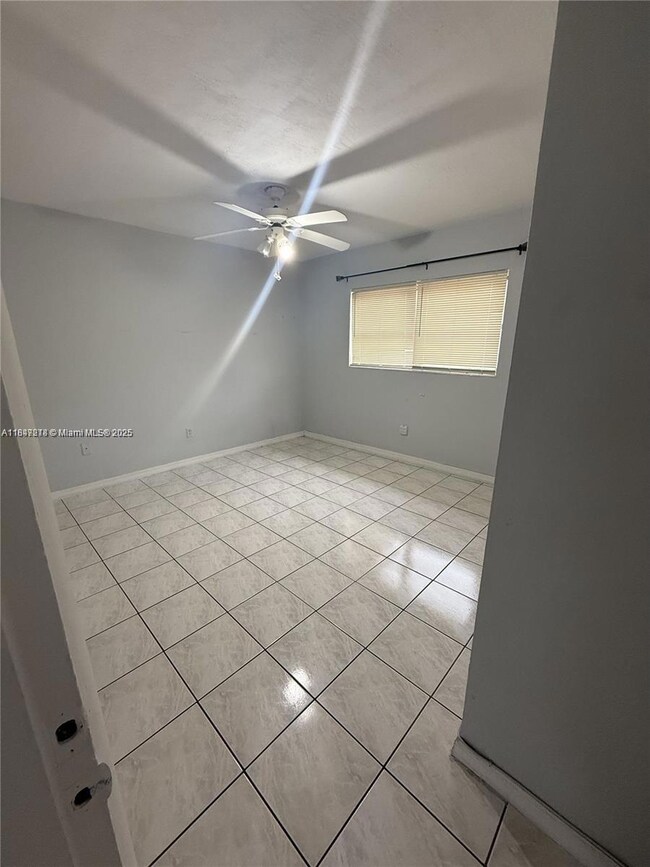 Dadeland Park Condo unit 314, Miami, FL 33143 - photo 4