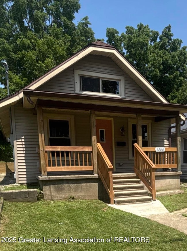 1300 W Maple St, Lansing, MI 48915 - photo 2