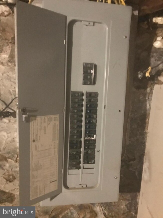 320 Windsor St, Hamburg, PA 19526 - photo 7