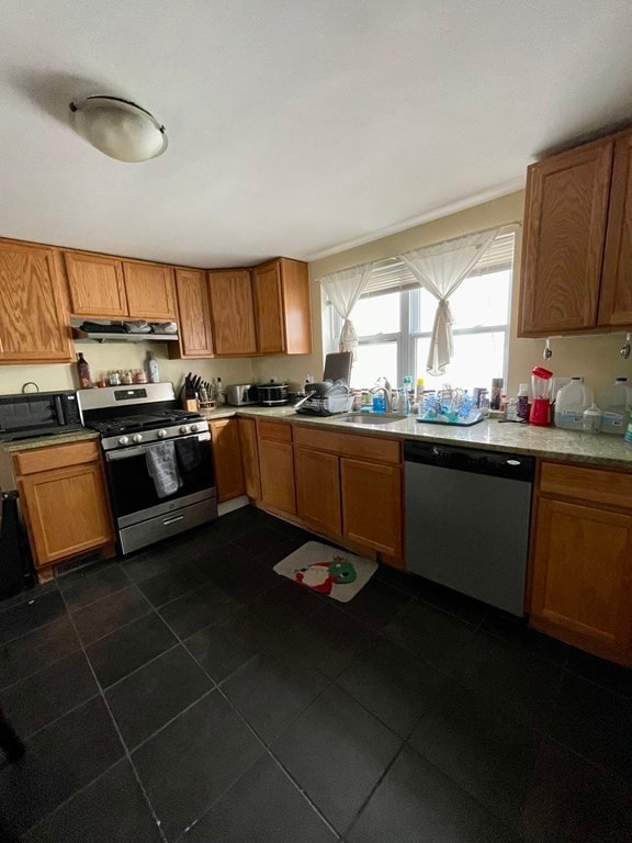 7 Russell St unit 2, Everett, MA 02149 - photo 4