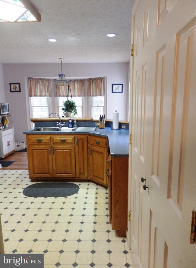 43518 Deer Run Ct, Leonardtown, MD 20650 - photo 7